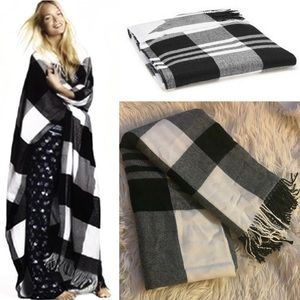 VS PINK Tailgate Blanket